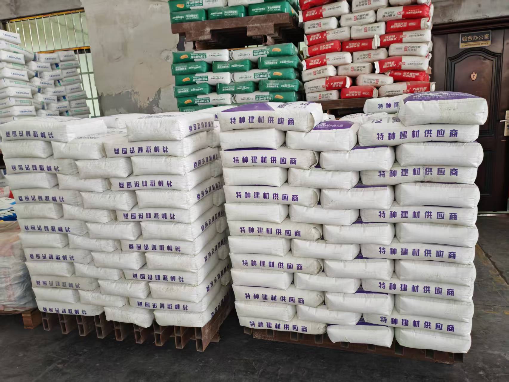 祁县拱顶带模注浆料